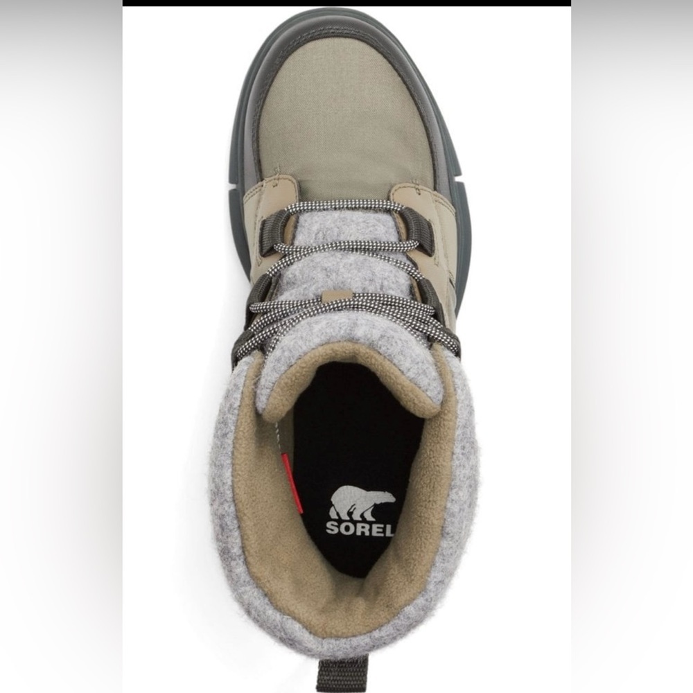 Sorel winter boot FAN-FAVORITE FELT
cosy detail switches things up from fur 7 - Picture 7 of 10